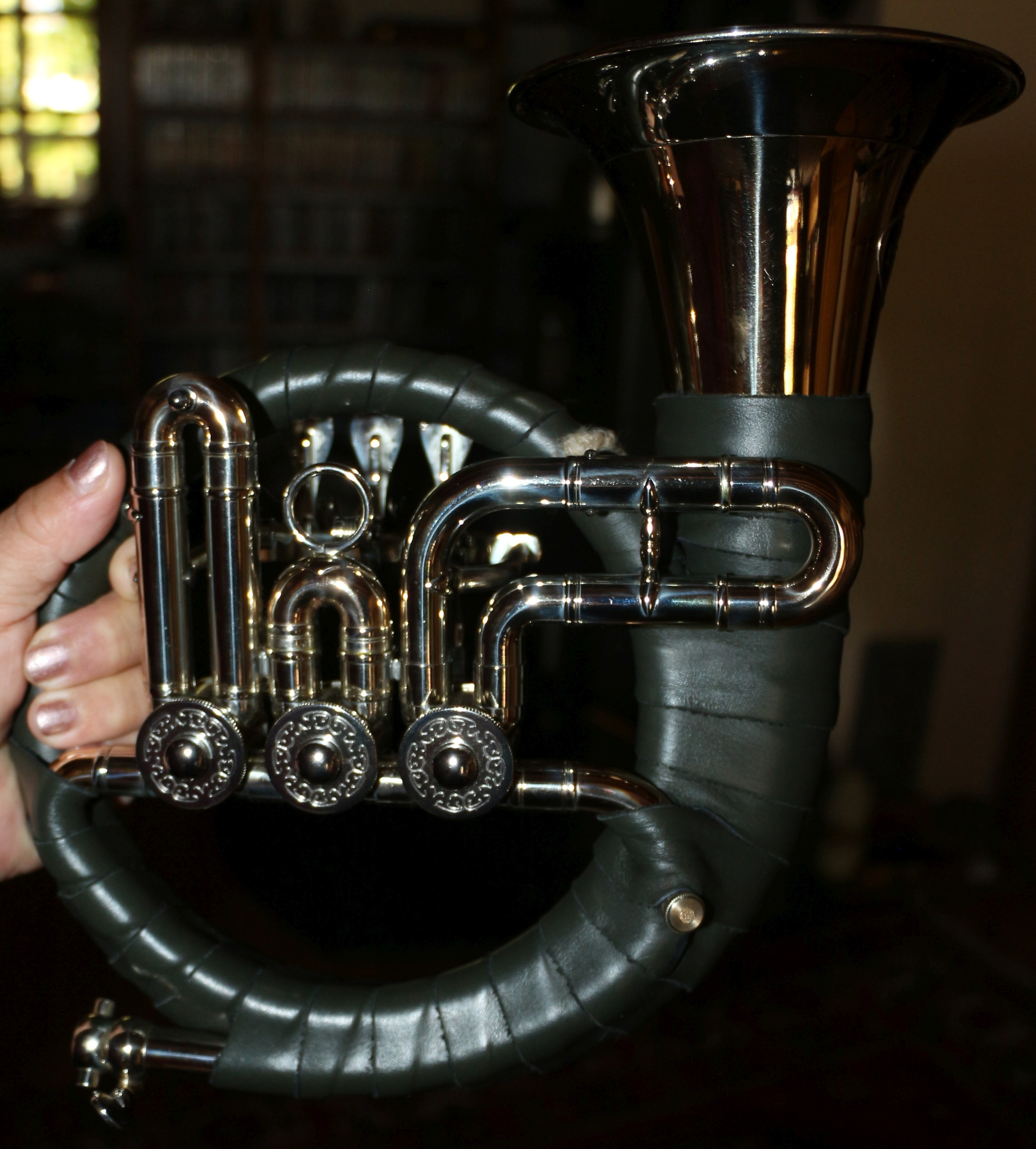 automatic water key for brass instruments (Fürst Pless Horn) 2